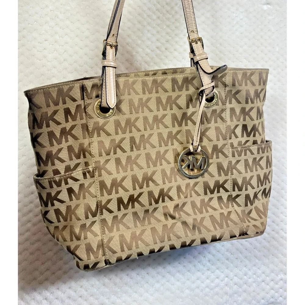 Michael Kors Large Jet Set Travel Tote Vanilla Tan Monogram Canvas Handbag Purse
